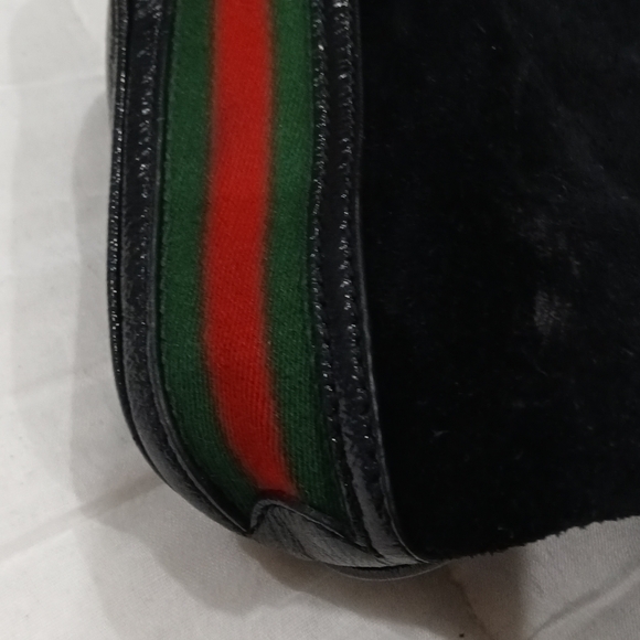 Gucci Black and Green Shoulder Bag with Iconic Webbing - Picture 5 of 9